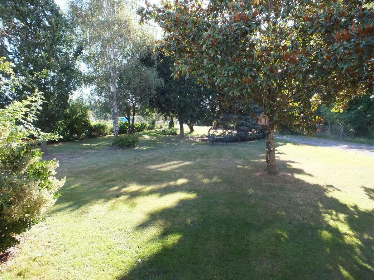Country B&B Saint-Pierre-d'Eyraud Extérieur photo