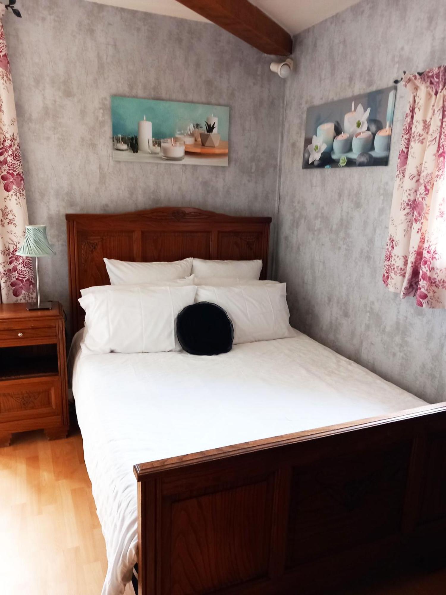 Country B&B Saint-Pierre-d'Eyraud Extérieur photo